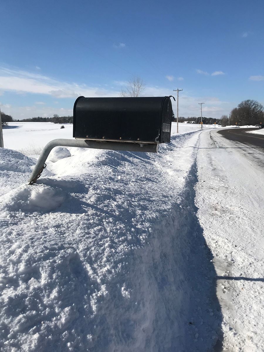 Swing Away Mailbox Opens in new window